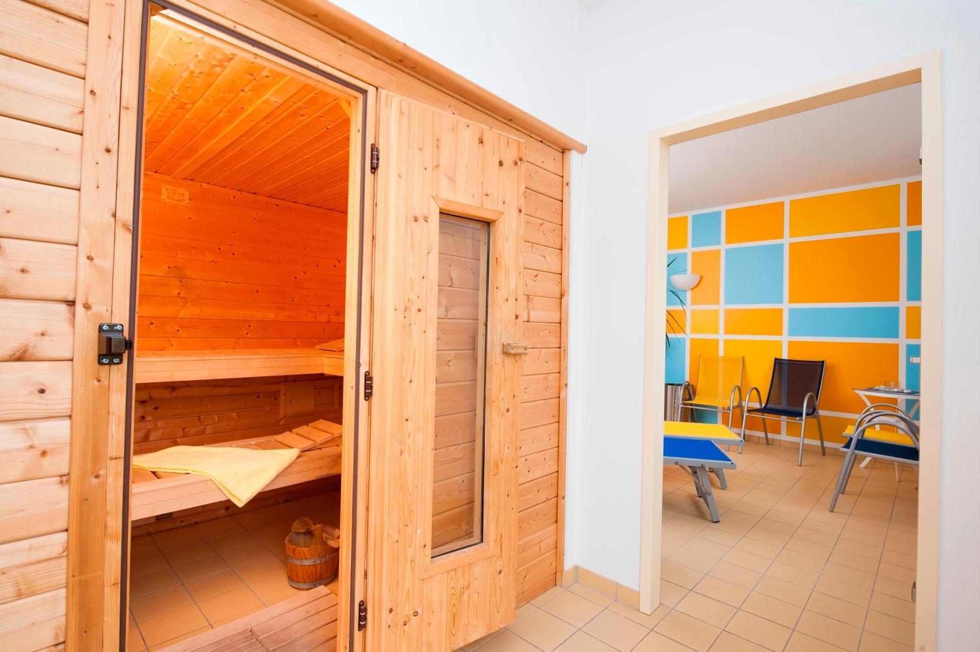 Hotel Aquamarin Папенбург Удобства фото